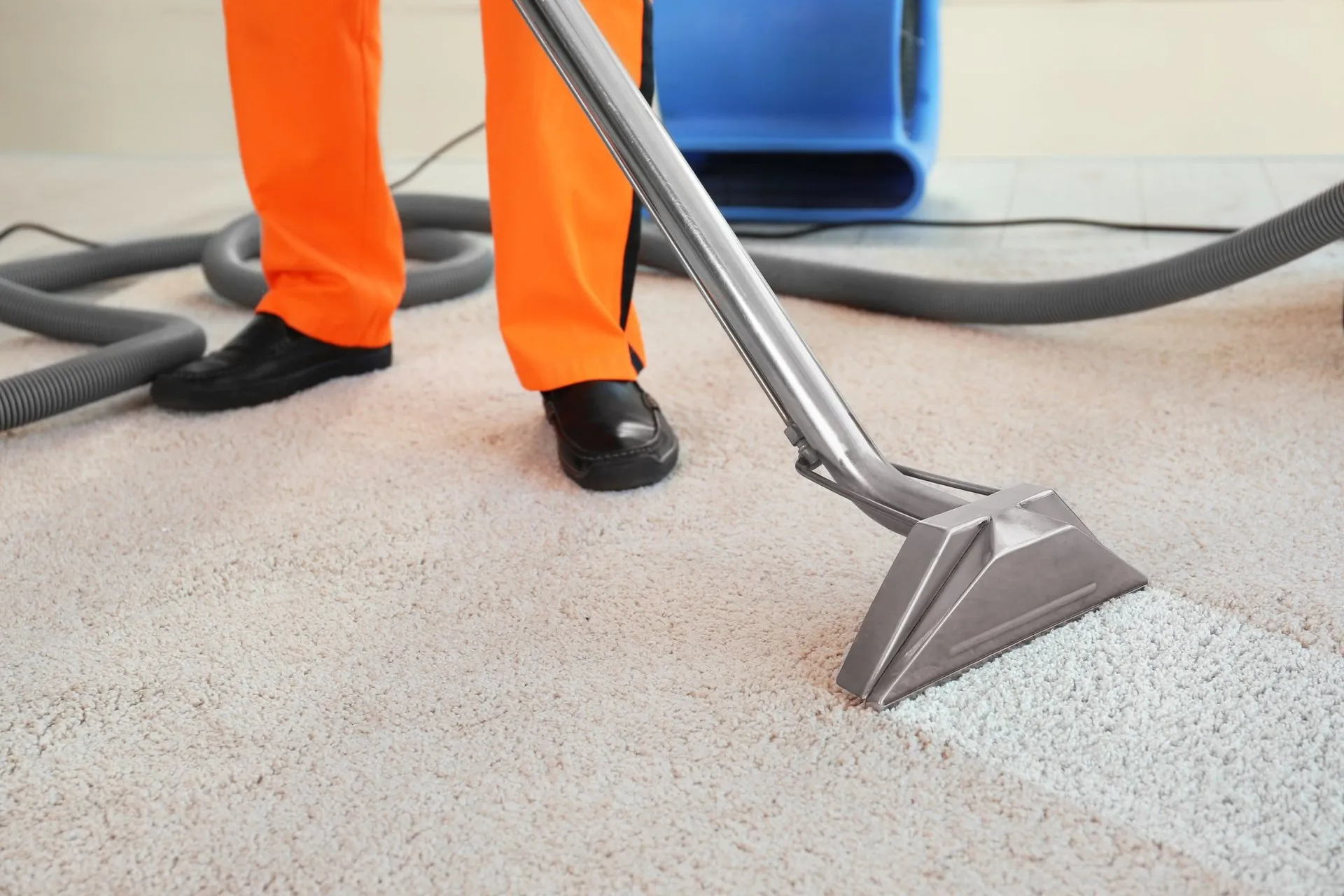 carpet cleaning dubai