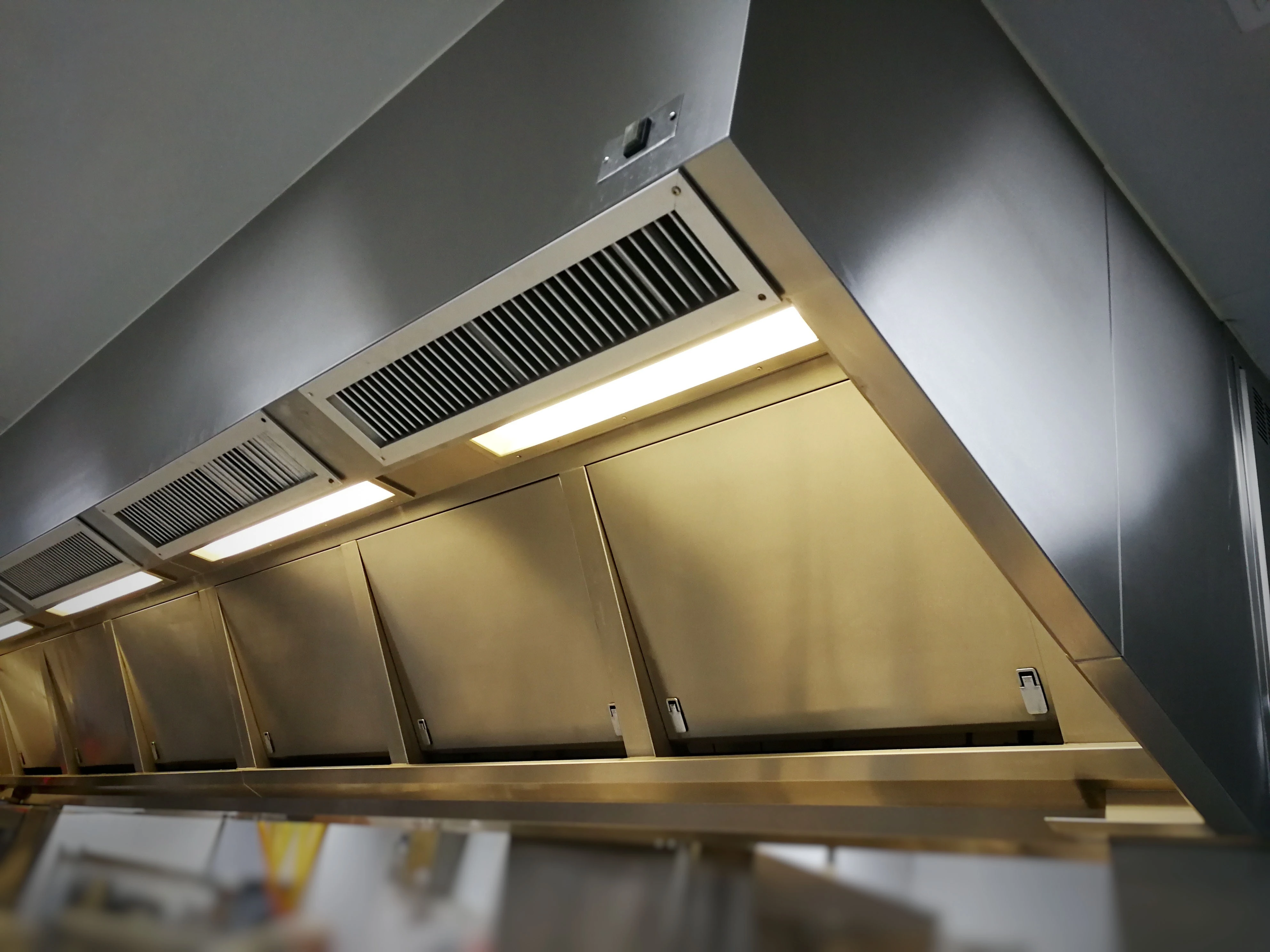 kitchen-ventilation-hoods