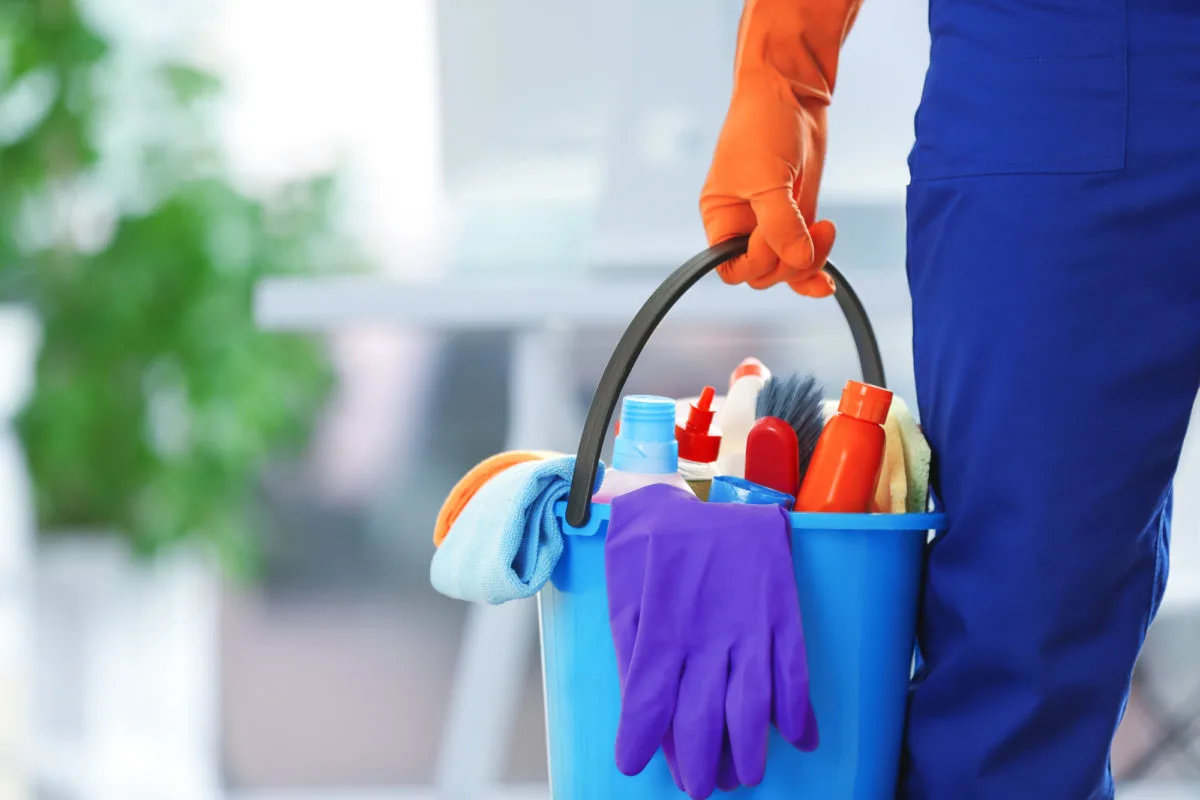 Cleaning service with best tools