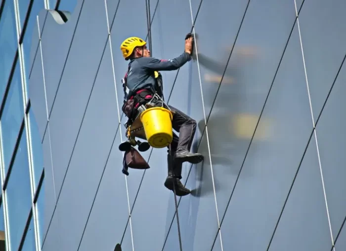 one of the best window cleaning company in UAE